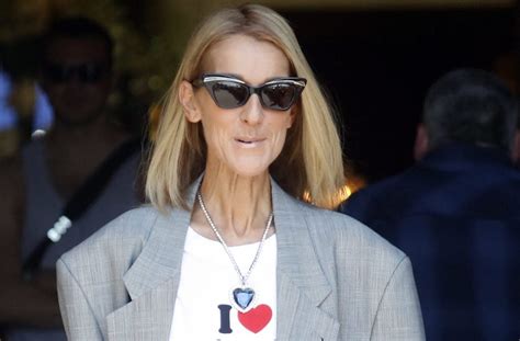 Yup, Celine Dion is wearing the actual blue diamond necklace 